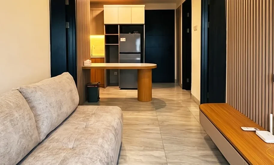 Apartemen 2 Bedroom Collins Boulevard Full Furnished_Cover_1